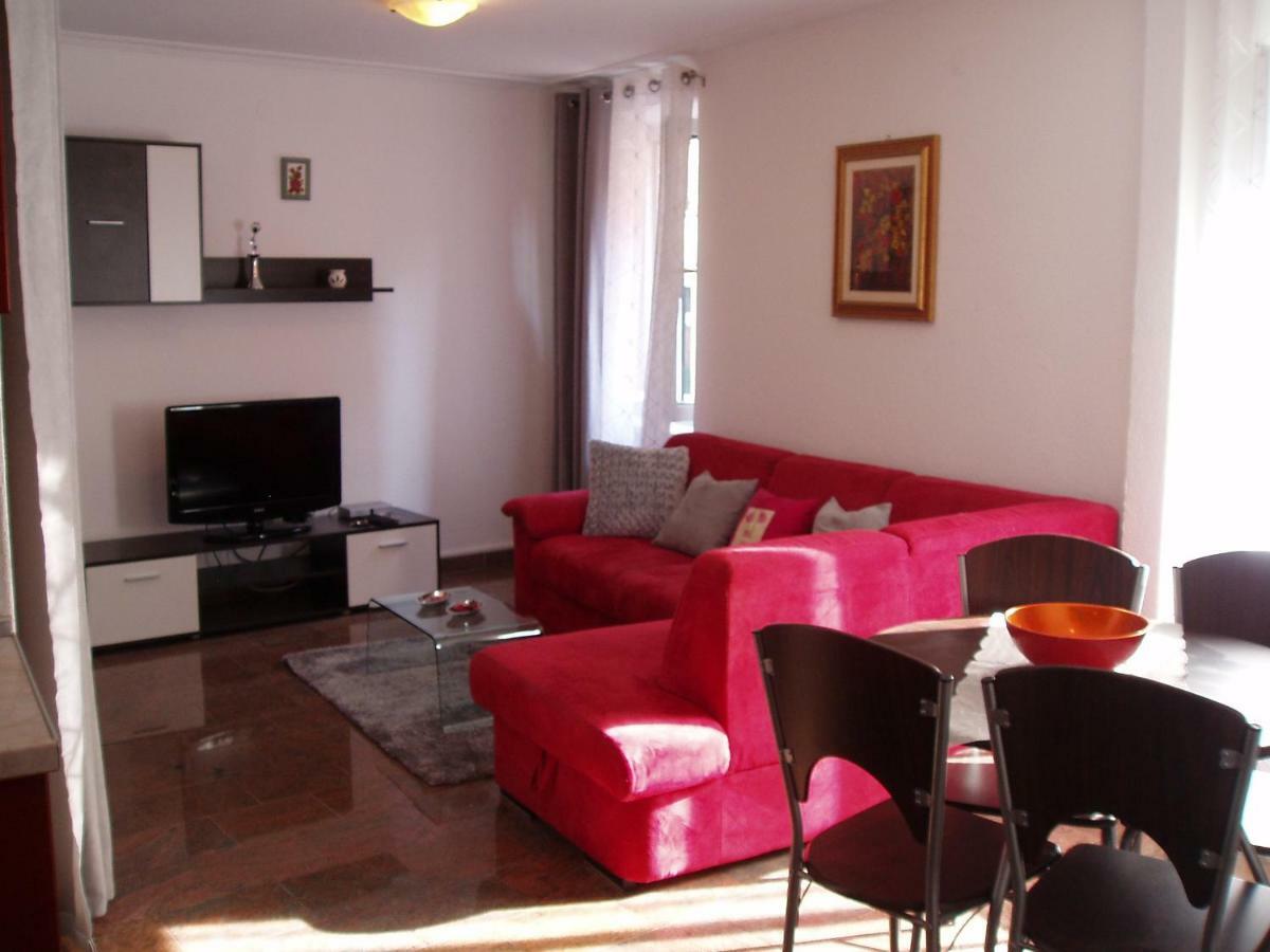 Apartment Oaza Ровинь Экстерьер фото