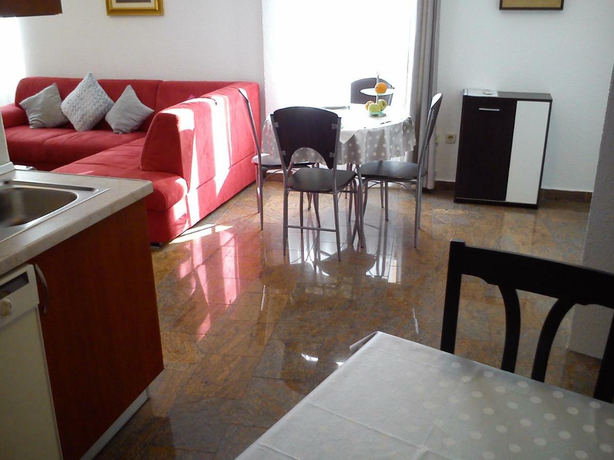 Apartment Oaza Ровинь Экстерьер фото